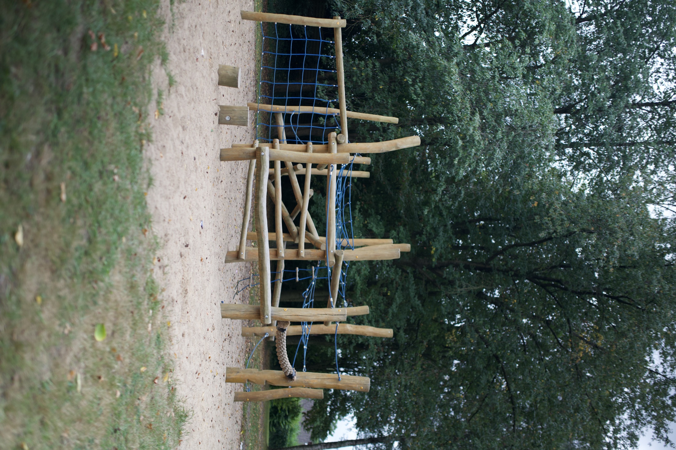 Schulhof Gymnasium — Foto 44