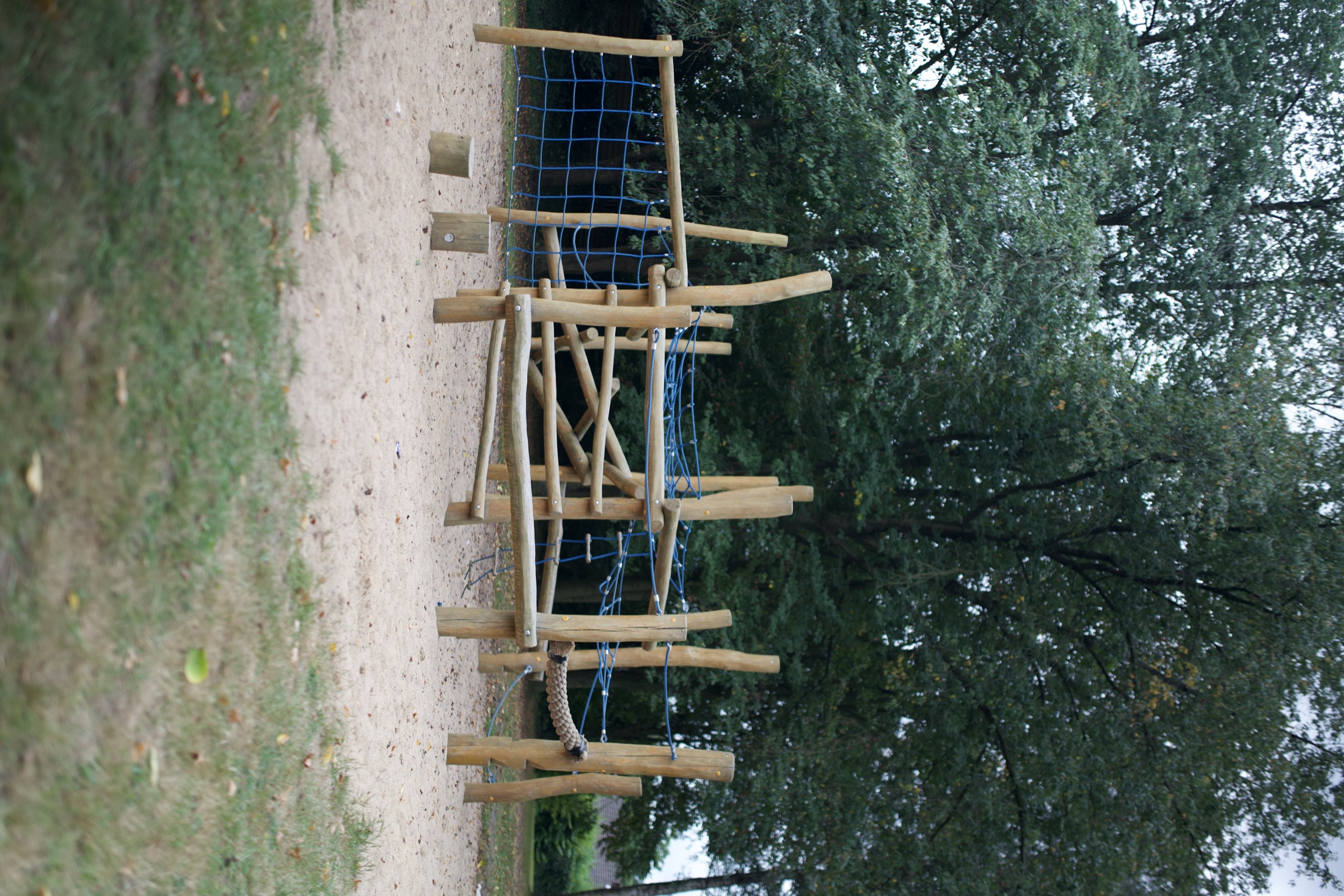 Schulhof Gymnasium — Foto 45