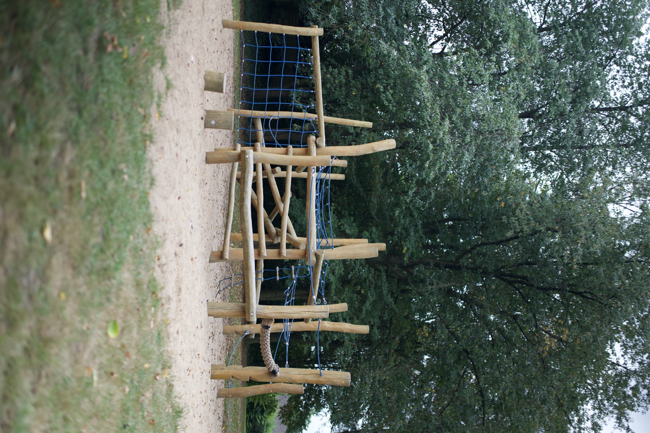 Schulhof Gymnasium — Foto 46