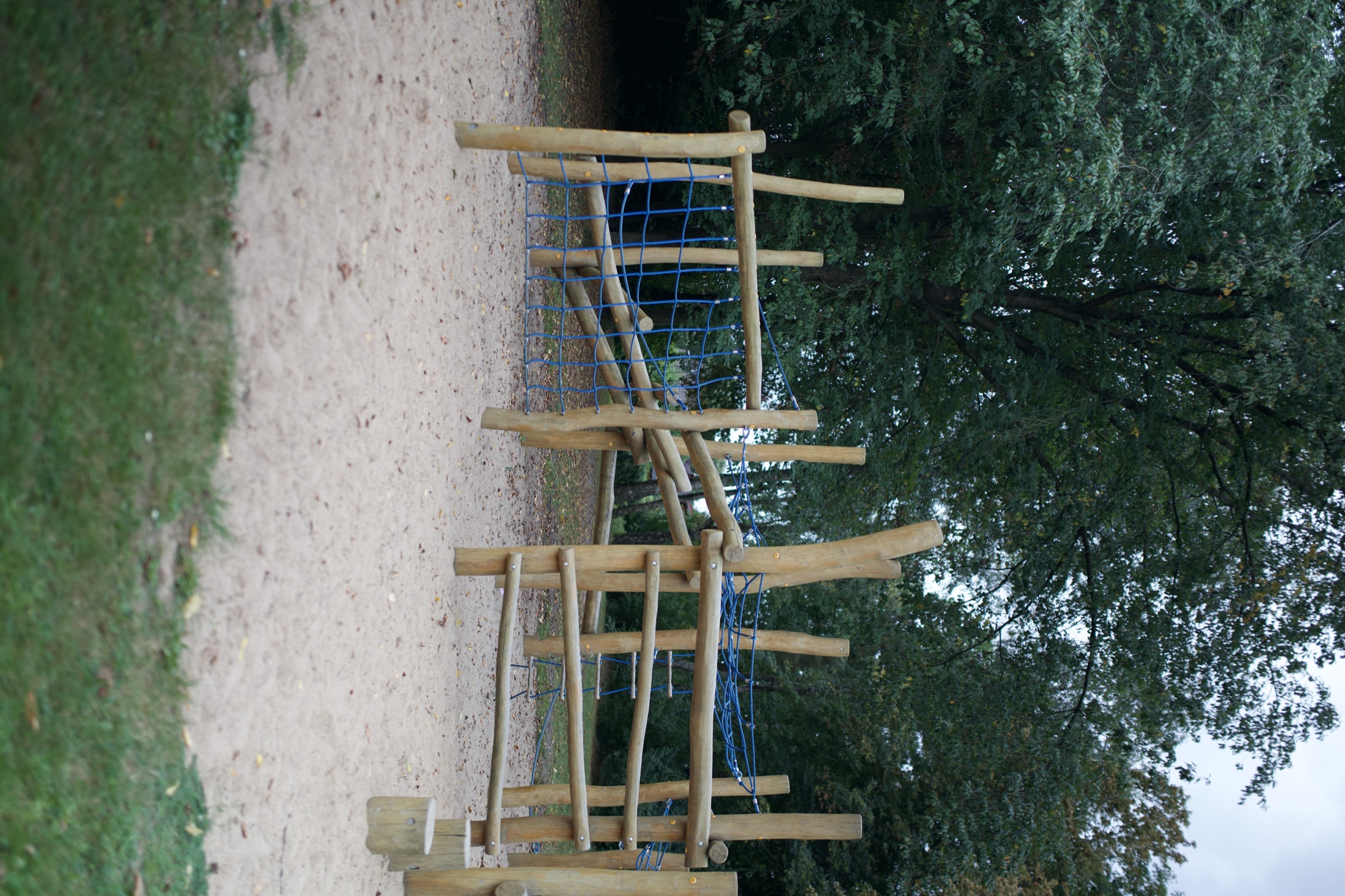 Schulhof Gymnasium — Foto 48