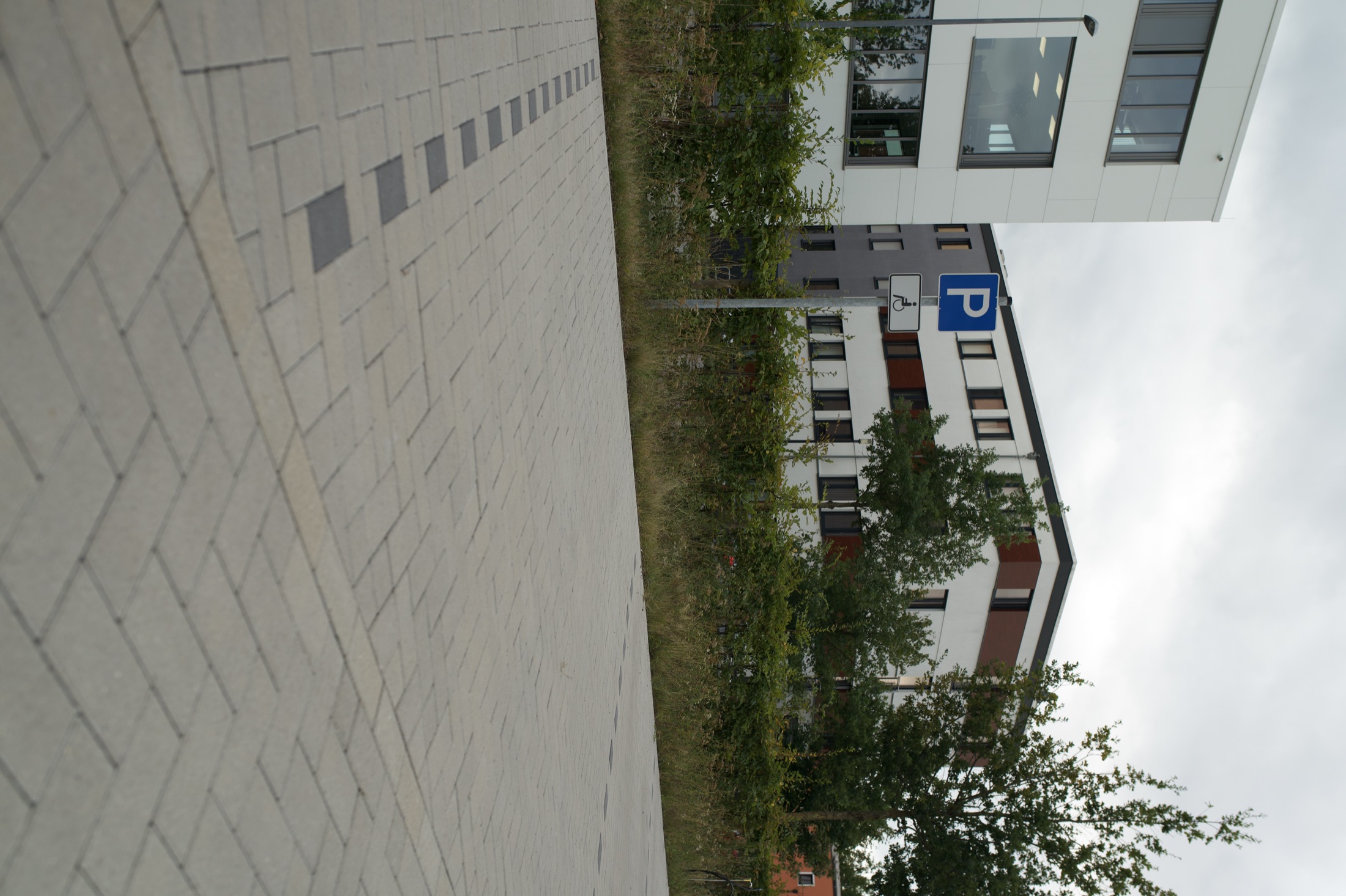 Außenanlage Helmholtz-Institut — Foto 5