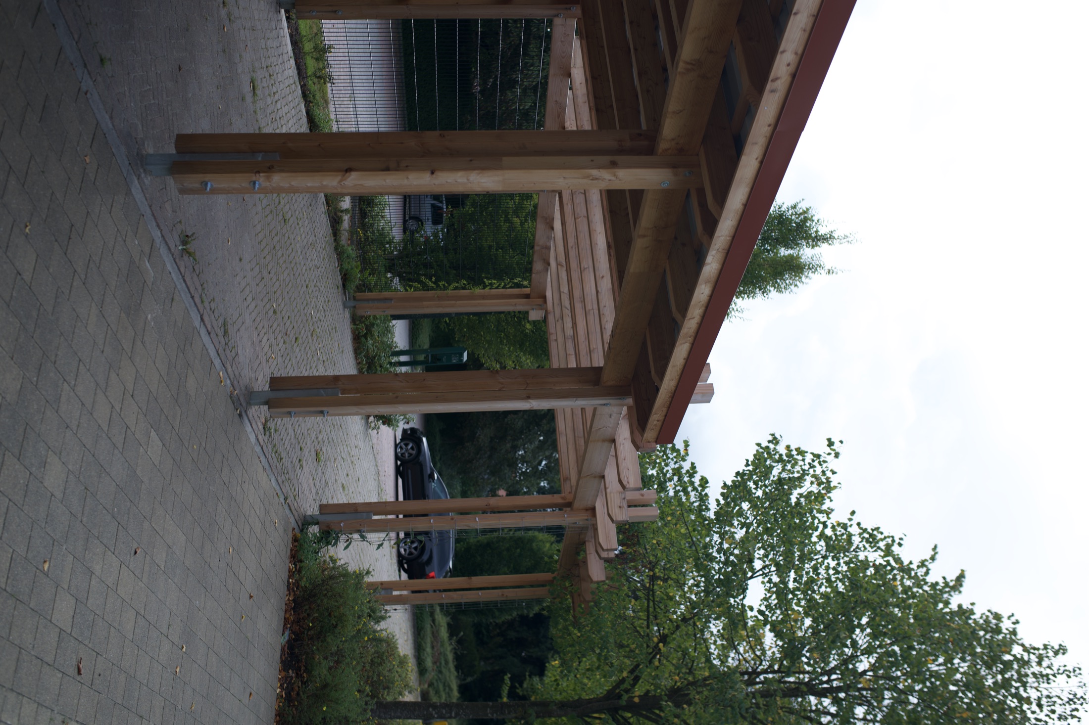 Sportplatz — Neubau mit Holzbau — Foto 2