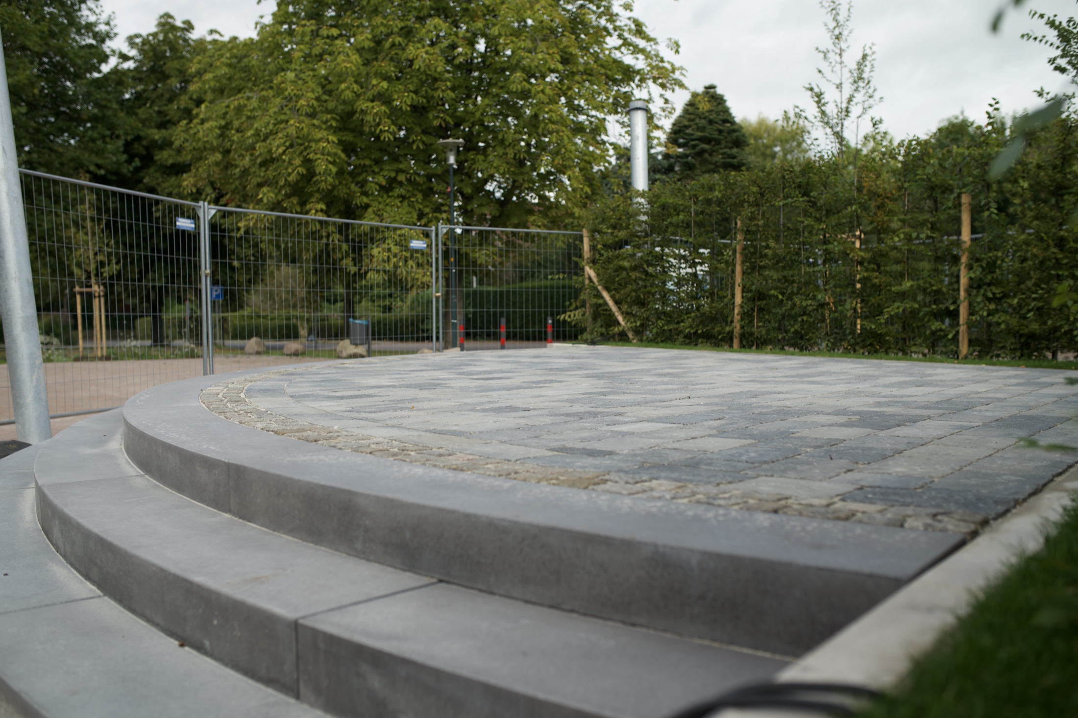 Sportplatz — Neubau mit Holzbau — Foto 5