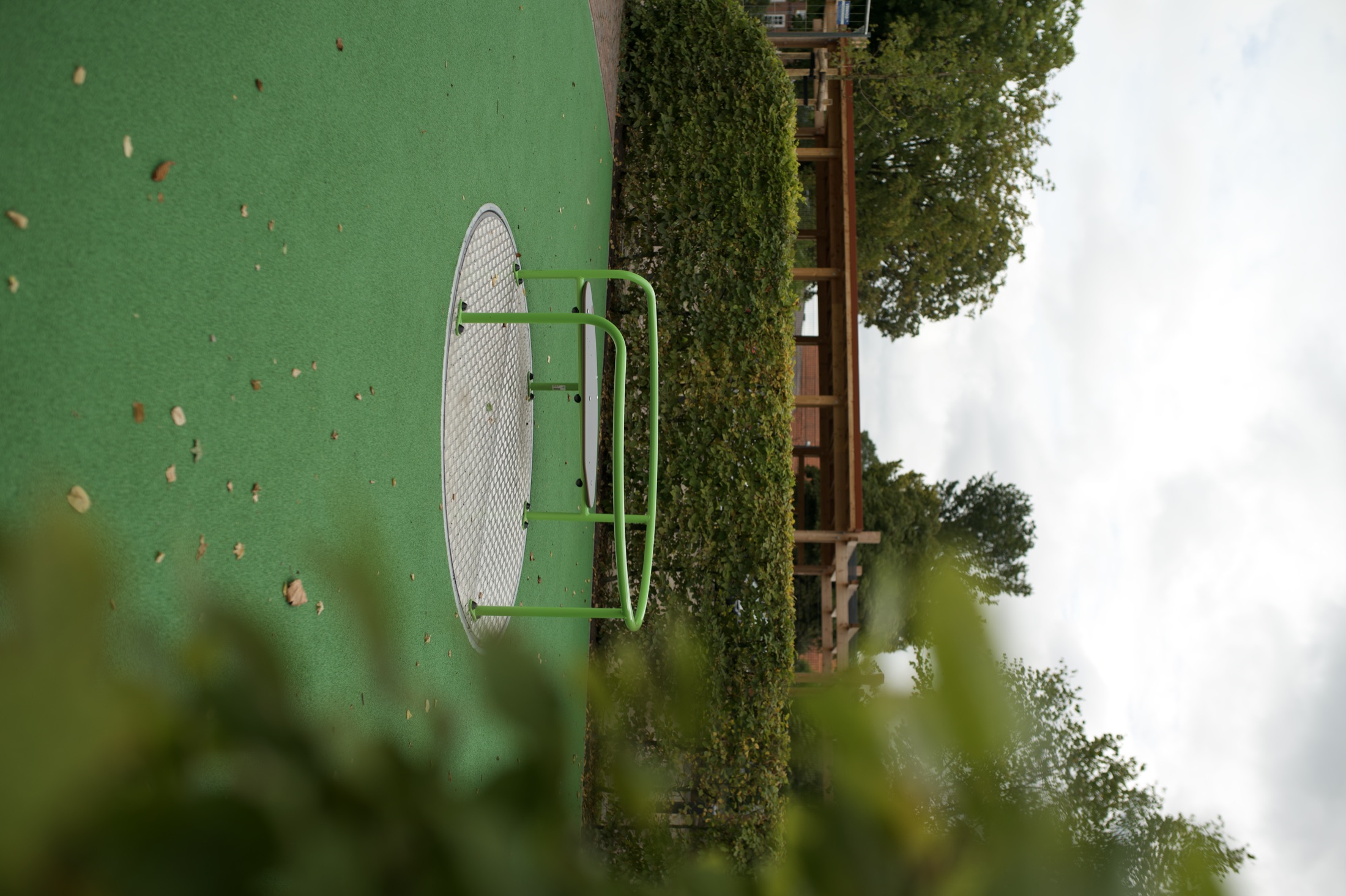 Sportplatz — Neubau mit Holzbau — Foto 21