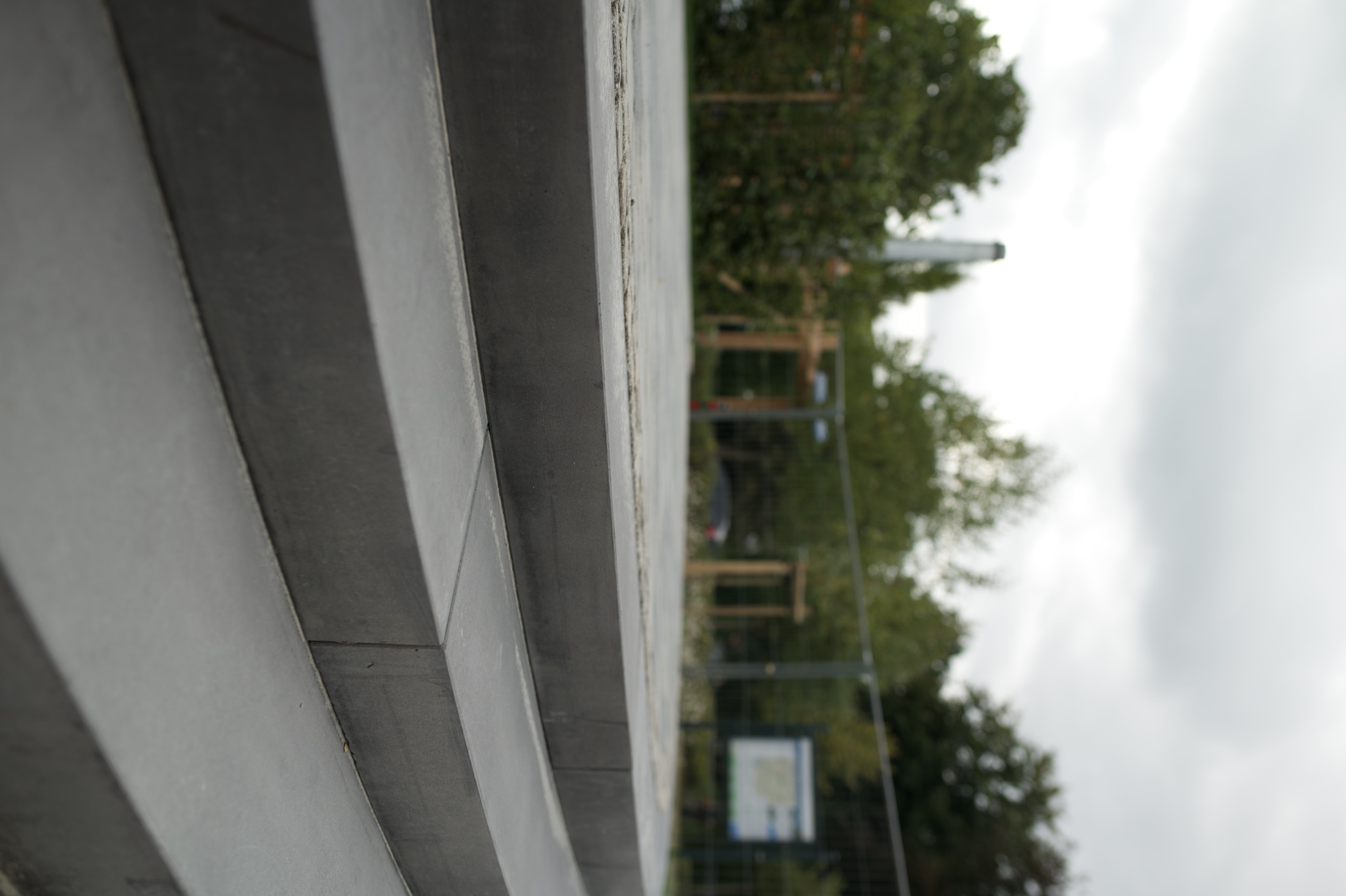 Sportplatz — Neubau mit Holzbau — Foto 22